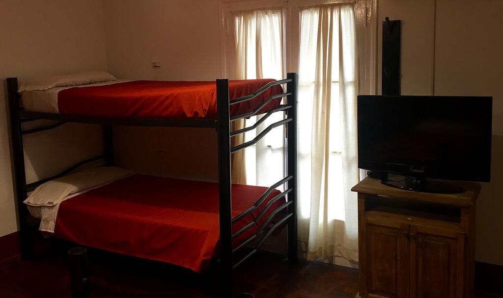 Hostel Lagares Mendoza Buitenkant foto